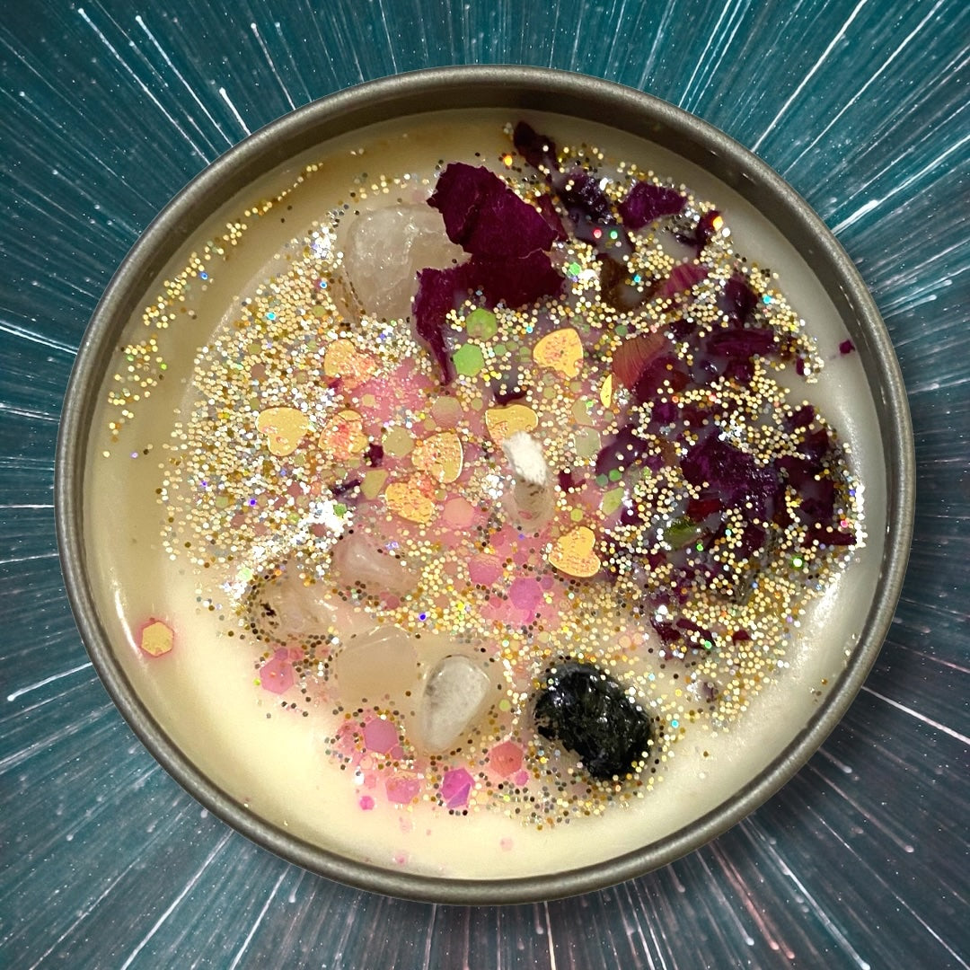 Full Moon Crystal Candle – Lunar Ritual Soy Candle with Moonstone